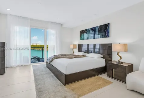 6100 N Ocean Drive Hollywood FL 33019