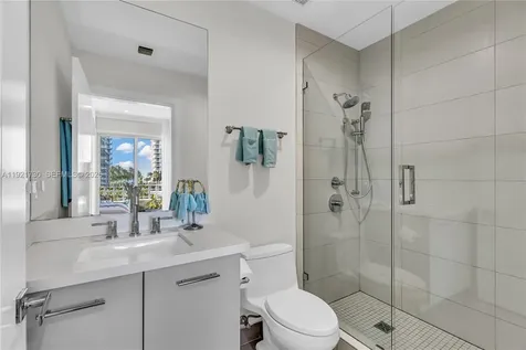 6100 N Ocean Drive Hollywood FL 33019