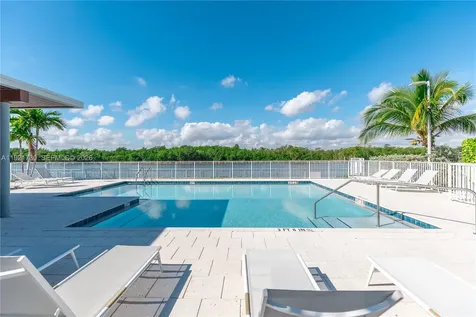 6100 N Ocean Drive Hollywood FL 33019