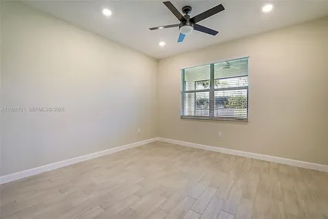 400 SE Mulberry Way Port Saint Lucie FL 34984