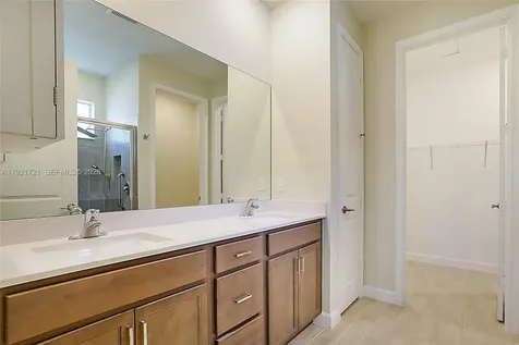 400 SE Mulberry Way Port Saint Lucie FL 34984