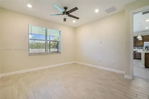 400 SE Mulberry Way Port Saint Lucie FL 34984