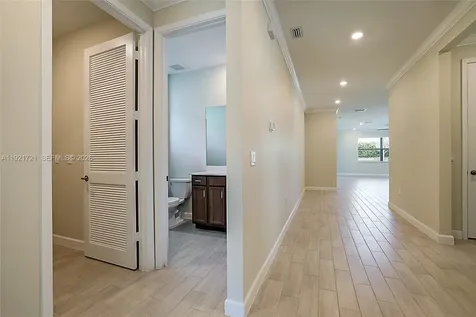 400 SE Mulberry Way Port Saint Lucie FL 34984