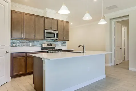 400 SE Mulberry Way Port Saint Lucie FL 34984