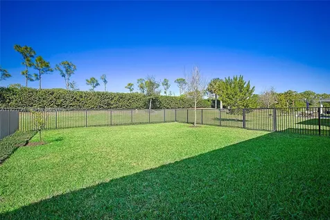 400 SE Mulberry Way Port Saint Lucie FL 34984