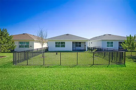 400 SE Mulberry Way Port Saint Lucie FL 34984