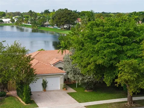 21320 SW 92nd Avenue Cutler Bay FL 33189
