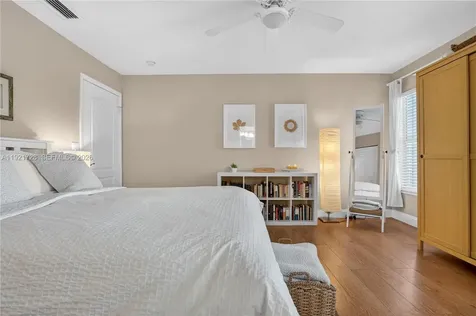21320 SW 92nd Avenue Cutler Bay FL 33189