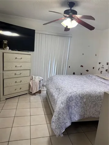 2158 W 60th Street Hialeah FL 33016