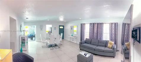 4420 NW 30th Court Lauderdale Lakes FL 33313