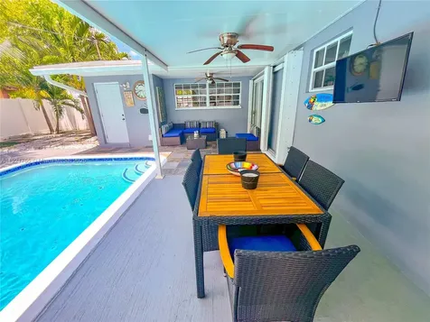 4420 NW 30th Court Lauderdale Lakes FL 33313
