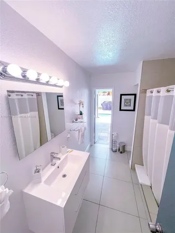 4420 NW 30th Court Lauderdale Lakes FL 33313