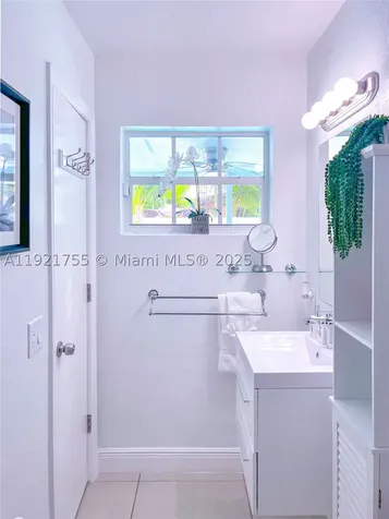 4420 NW 30th Court Lauderdale Lakes FL 33313