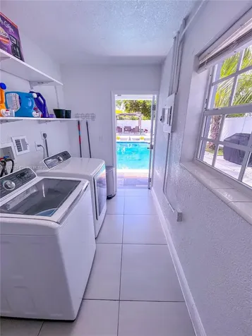 4420 NW 30th Court Lauderdale Lakes FL 33313