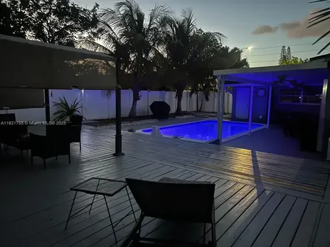 4420 NW 30th Court Lauderdale Lakes FL 33313