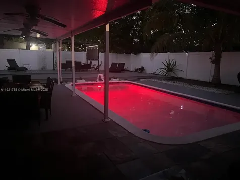 4420 NW 30th Court Lauderdale Lakes FL 33313
