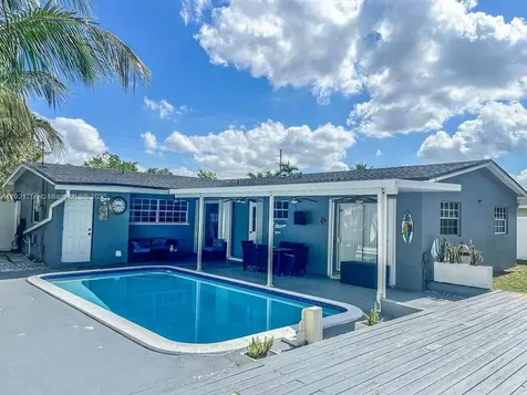 4420 NW 30th Court Lauderdale Lakes FL 33313