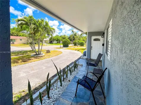4420 NW 30th Court Lauderdale Lakes FL 33313