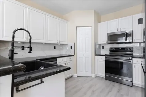 7257 NW 113th Place Doral FL 33178