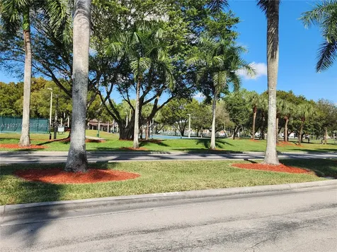 7257 NW 113th Place Doral FL 33178