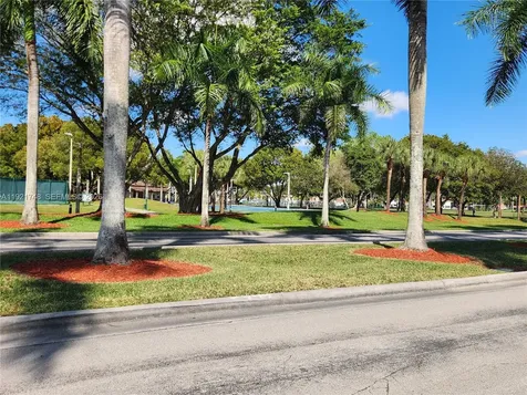 7257 NW 113th Place Doral FL 33178