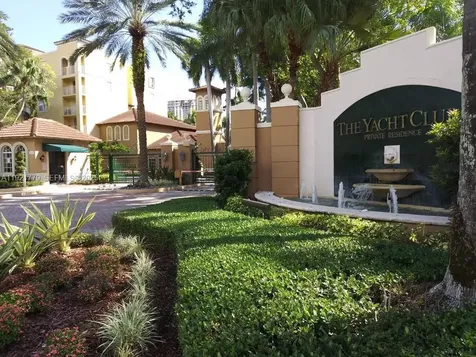 19901 E Country Club Drive Aventura FL 33180