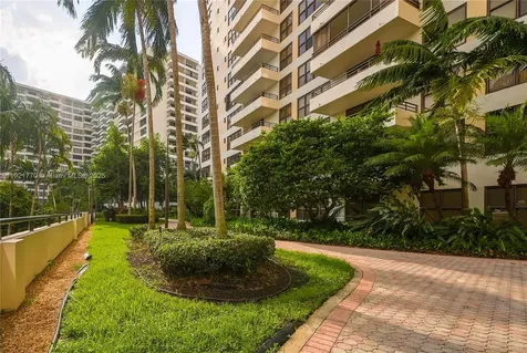 2500 Parkview Drive Hallandale Beach FL 33009