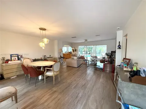5424 Van Buren Street Hollywood FL 33021