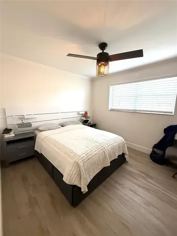 5424 Van Buren Street Hollywood FL 33021