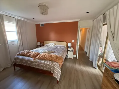 5424 Van Buren Street Hollywood FL 33021
