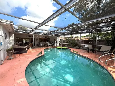 5424 Van Buren Street Hollywood FL 33021