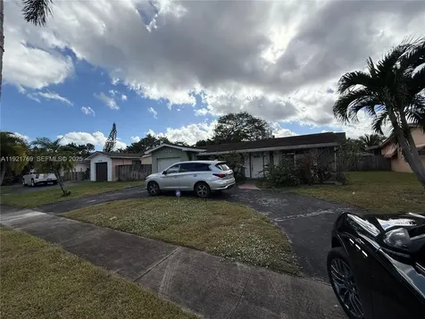 5424 Van Buren Street Hollywood FL 33021