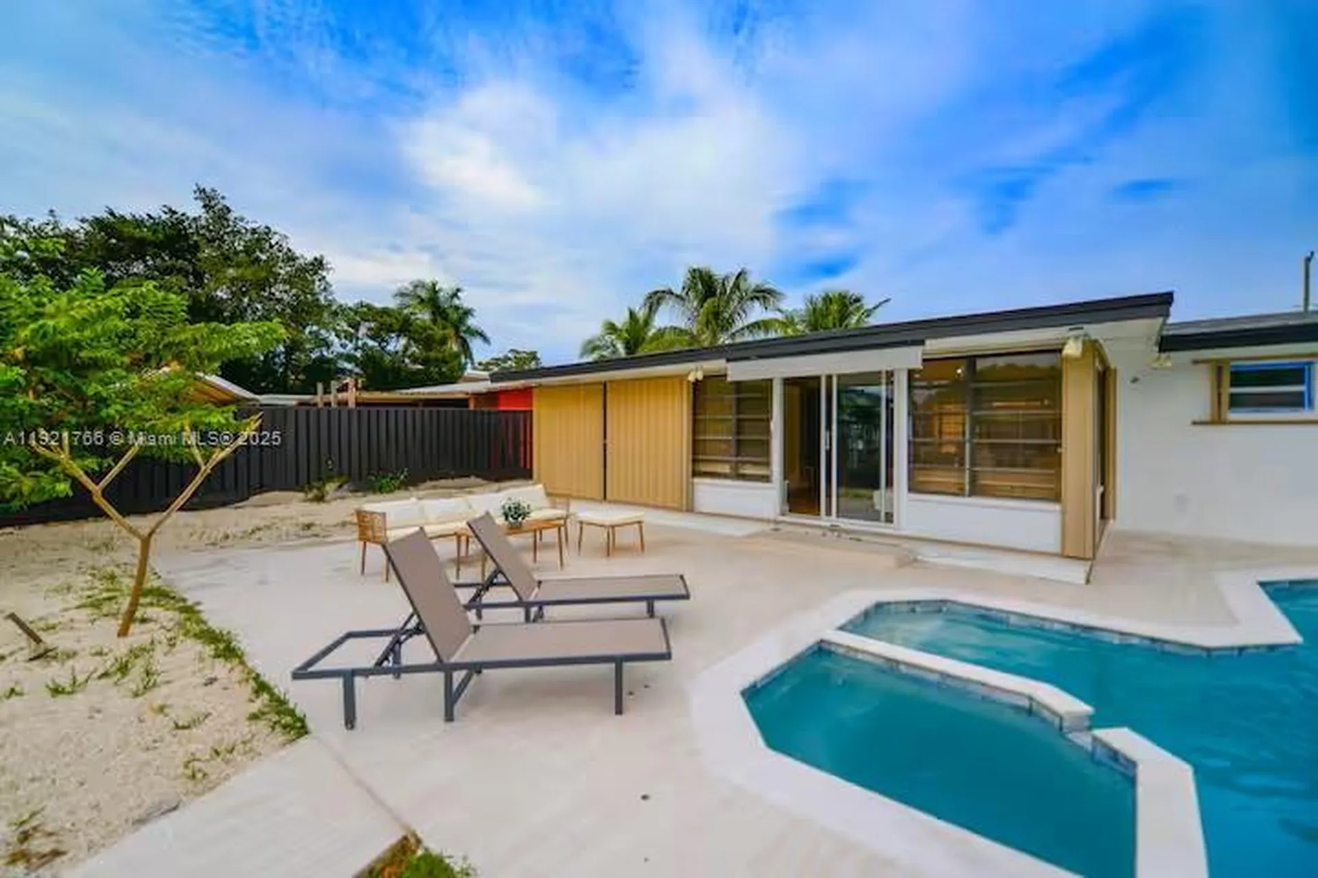 2443 Tortugas Lane Fort Lauderdale FL 33312