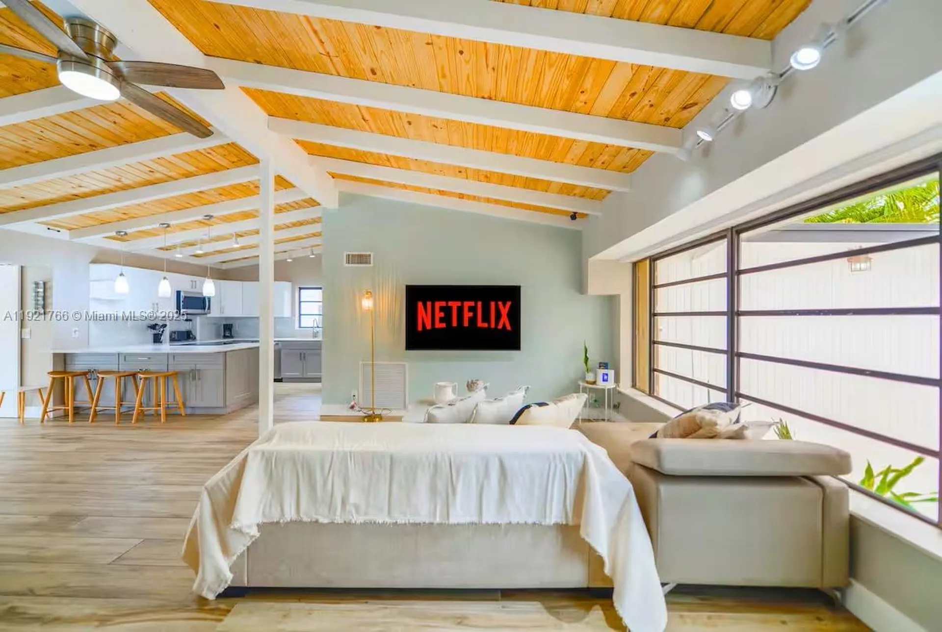 2443 Tortugas Lane Fort Lauderdale FL 33312