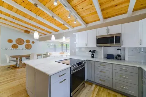 2443 Tortugas Lane Fort Lauderdale FL 33312