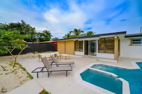 2443 Tortugas Lane Fort Lauderdale FL 33312