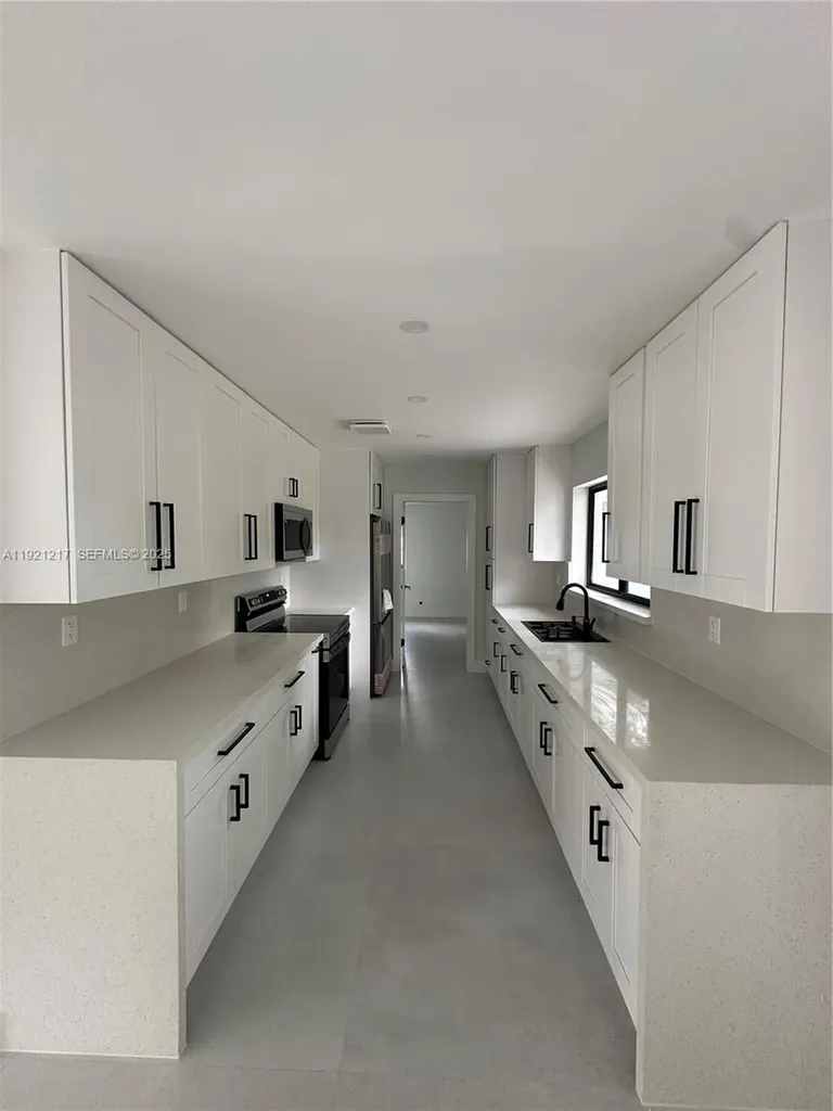 810 Wyoming Avenue Fort Lauderdale FL 33312