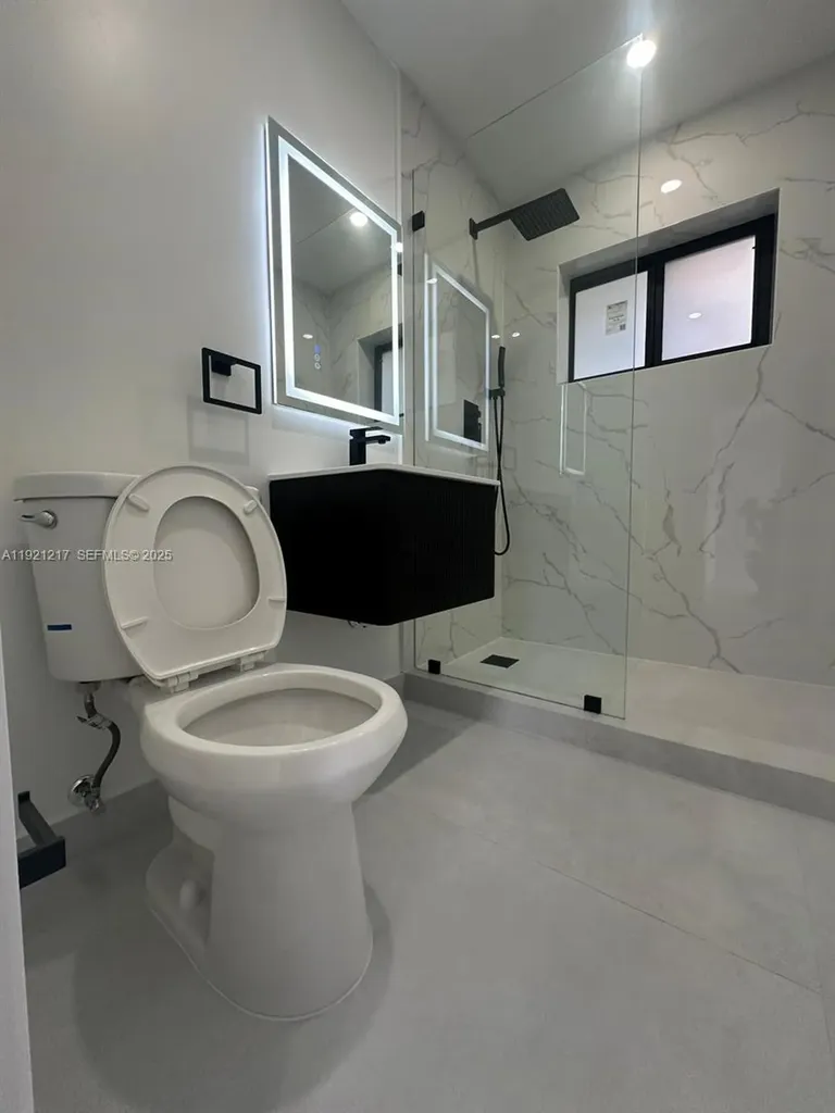 810 Wyoming Avenue Fort Lauderdale FL 33312