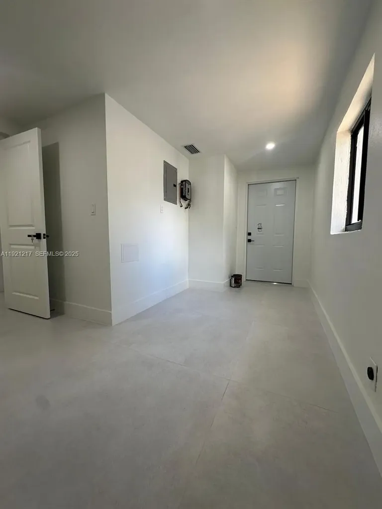 810 Wyoming Avenue Fort Lauderdale FL 33312