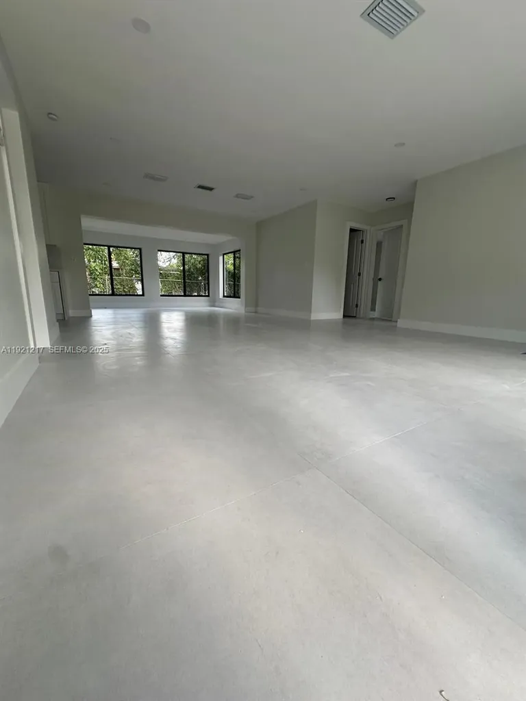 810 Wyoming Avenue Fort Lauderdale FL 33312