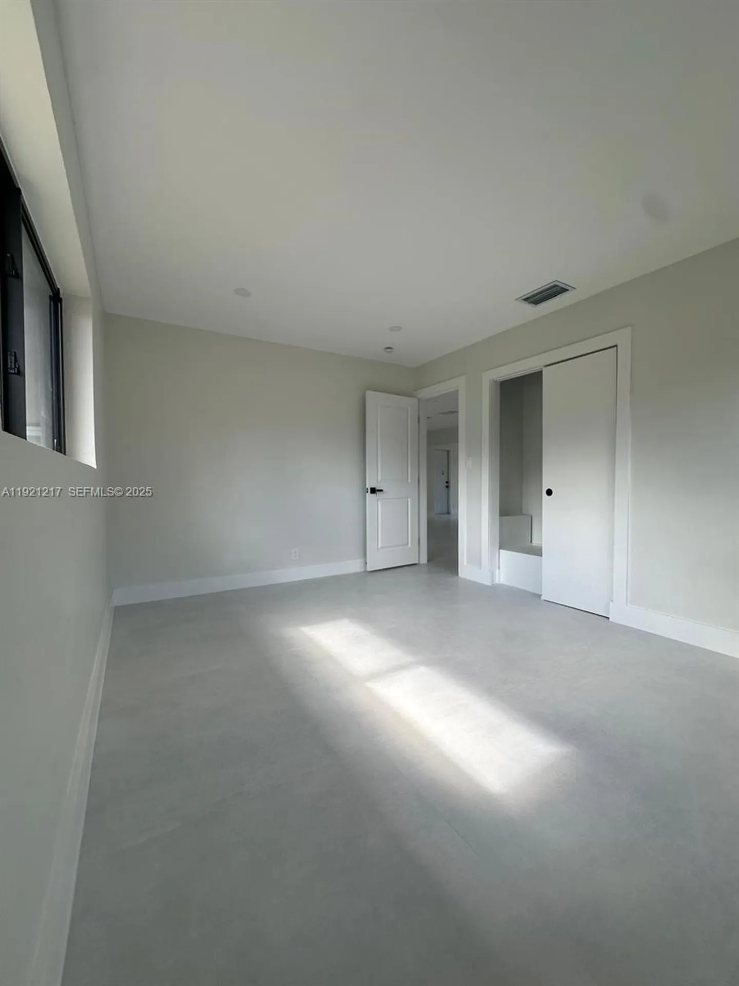 810 Wyoming Avenue Fort Lauderdale FL 33312