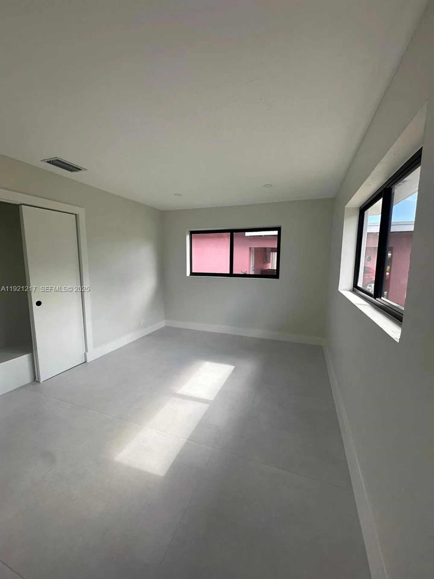 810 Wyoming Avenue Fort Lauderdale FL 33312