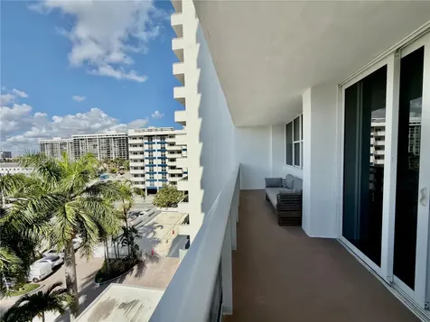 3140 S Ocean Drive Hallandale Beach FL 33009