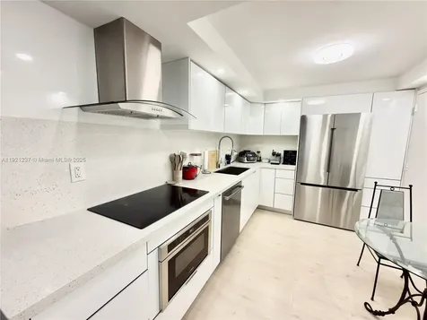 3140 S Ocean Drive Hallandale Beach FL 33009