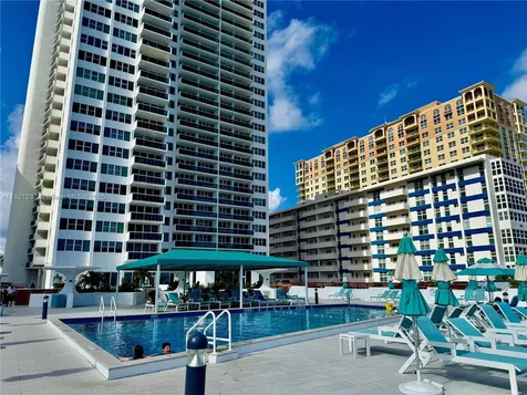 3140 S Ocean Drive Hallandale Beach FL 33009
