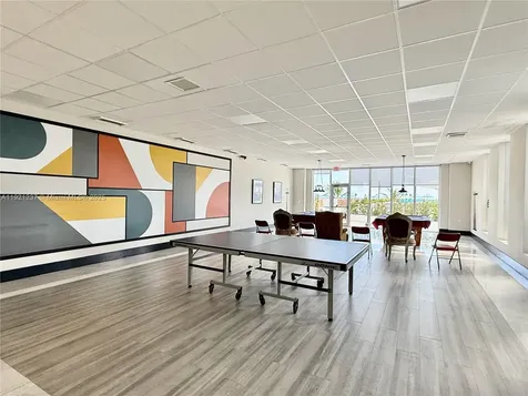 3140 S Ocean Drive Hallandale Beach FL 33009