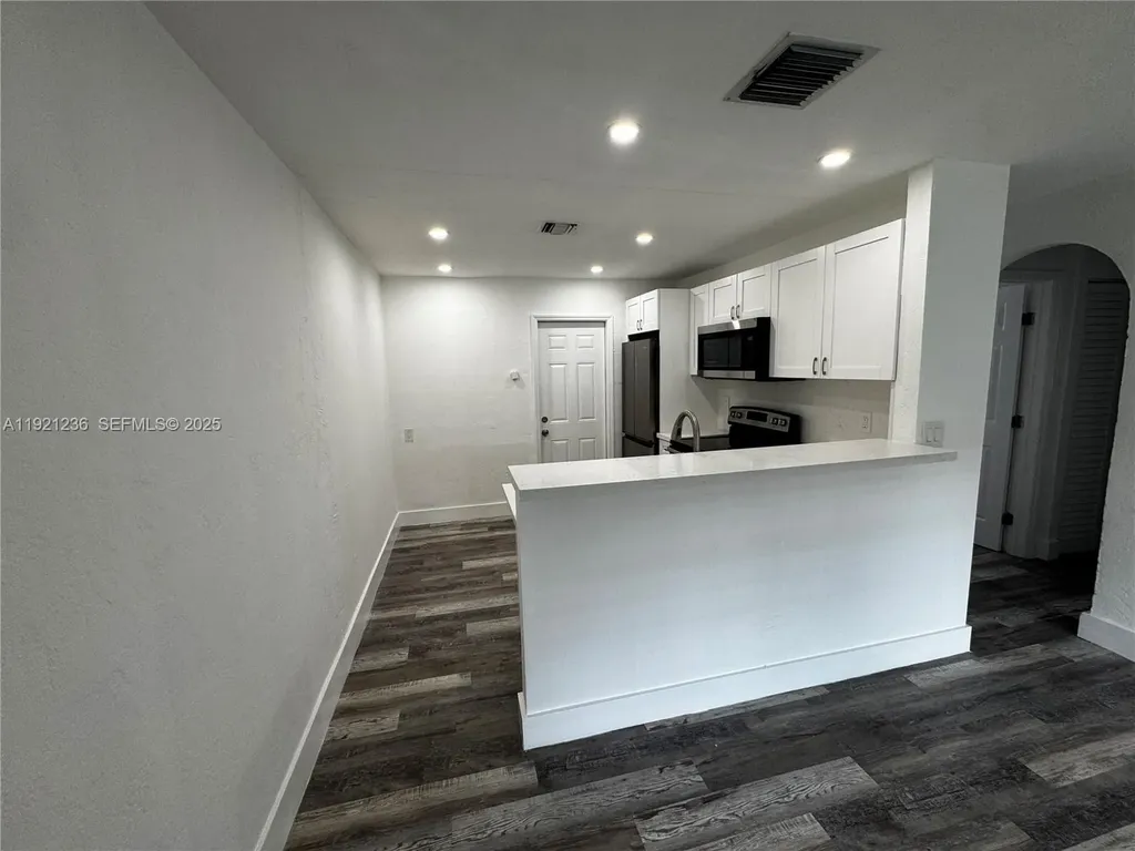 2034 Taylor Street Hollywood FL 33020