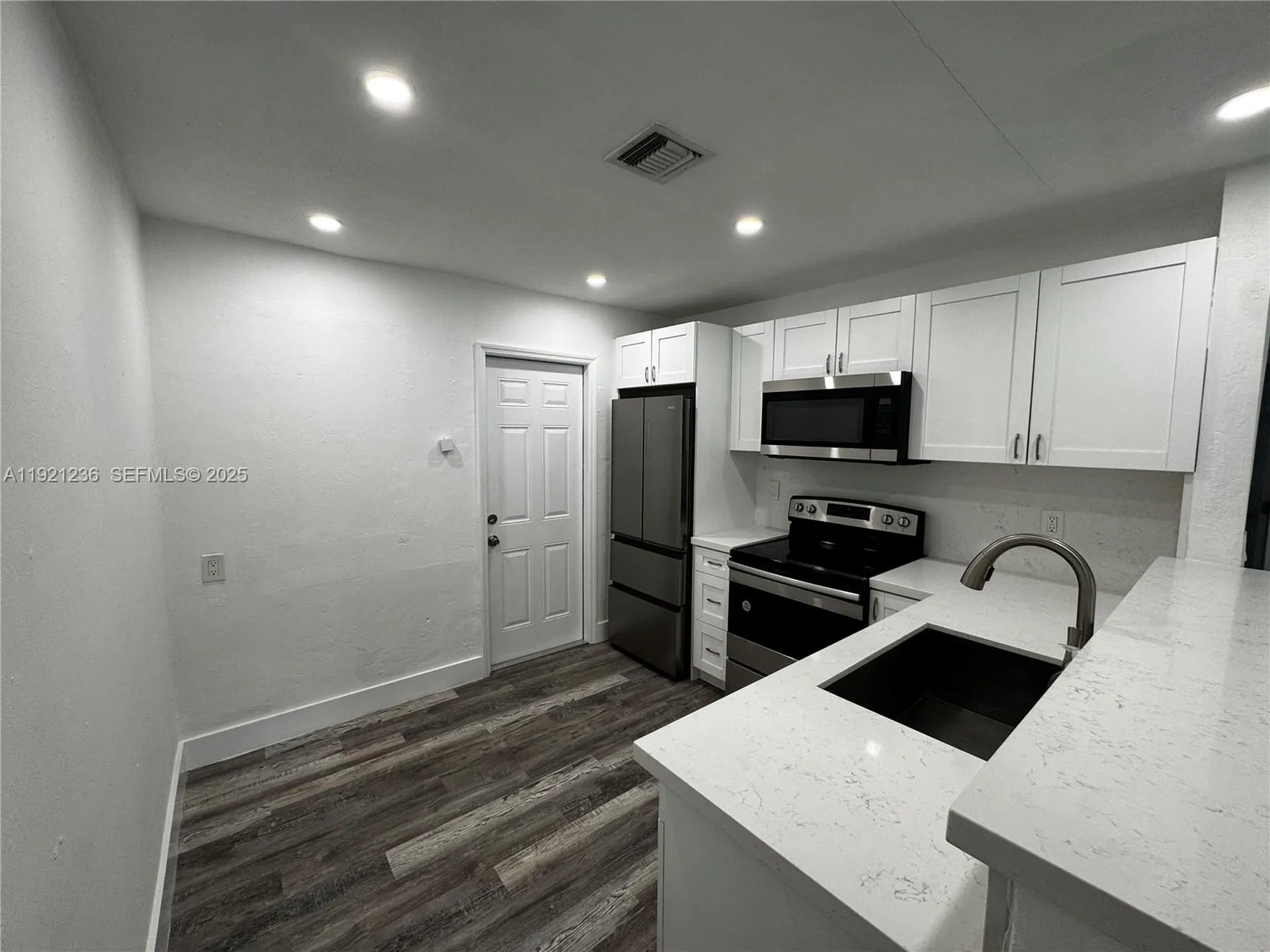2034 Taylor Street Hollywood FL 33020