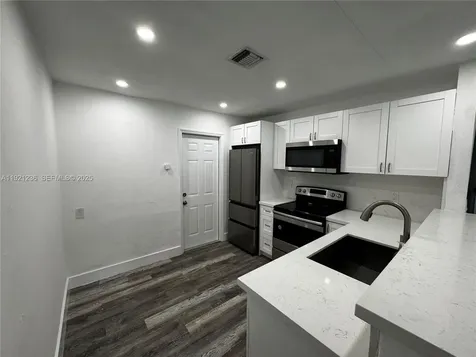 2034 Taylor Street Hollywood FL 33020