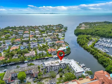 6901 Edgewater Drive Coral Gables FL 33133